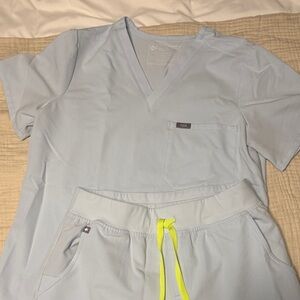 Figs Open Skies Scrub Set